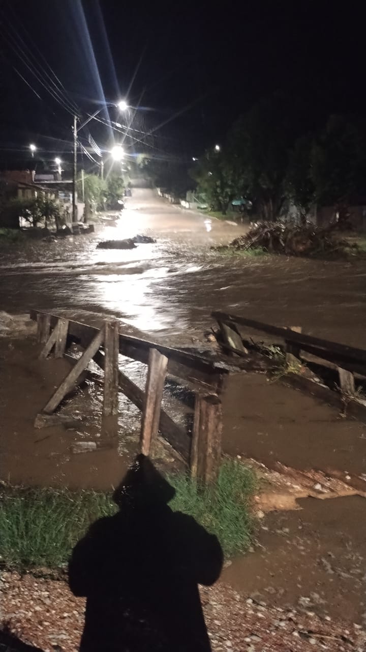 CHUVA NO RS l Morte e estragos em Pantano Grande.