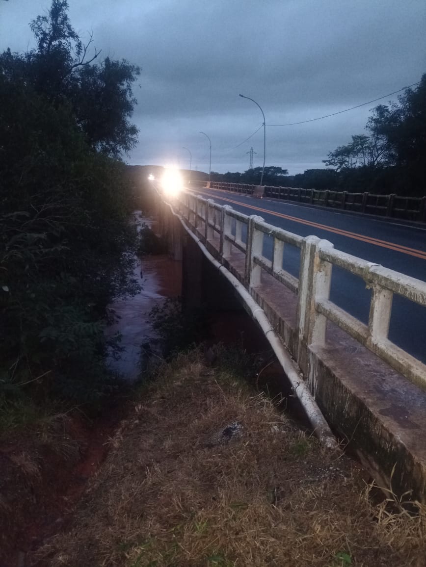 Ponte sobre o rio Jacuí, em Rio Pardo, segue liberada.