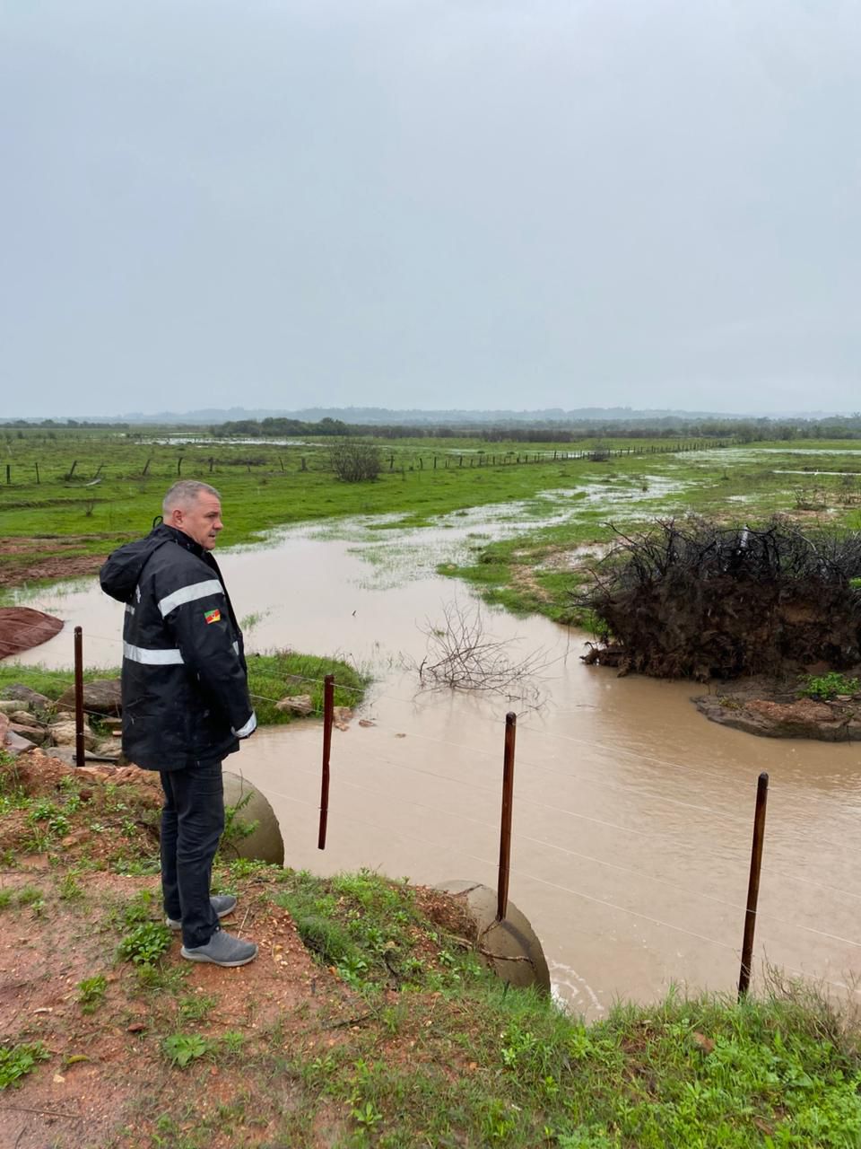 Com rios em elevação, Defesa Civil monitora áreas ribeirinhas.